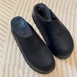 Bryr Chonk Monochrome